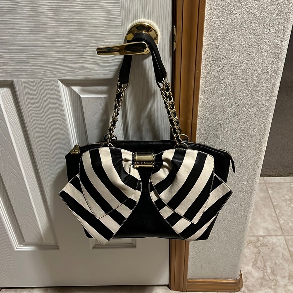 Rare Betsey Johnson purse with bow
